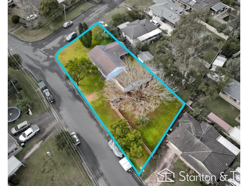 10 Emily Avenue, Emu Plains NSW 2750