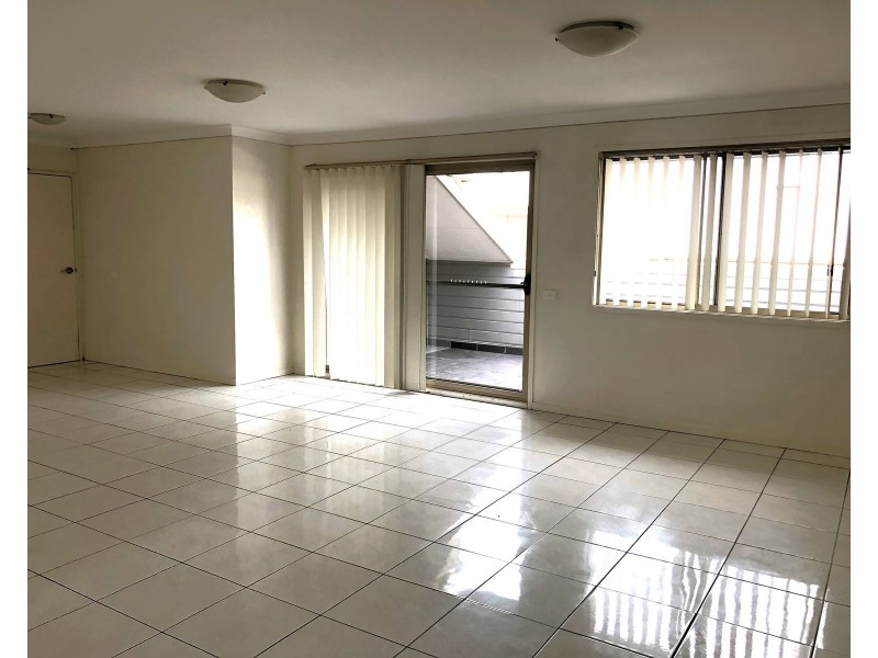 29/8 Colless Street, Penrith NSW 2750