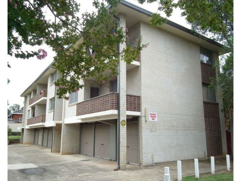 1ST GARAGE/29 Santley Crescent, Kingswood NSW 2747