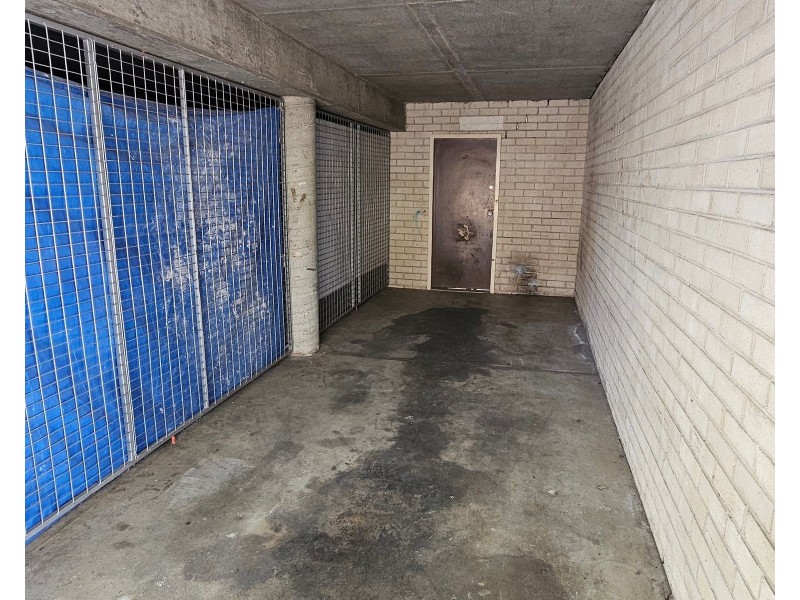 1ST GARAGE/29 Santley Crescent, Kingswood NSW 2747