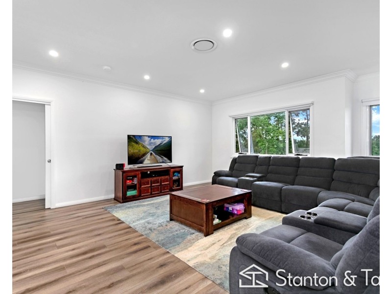 157 River Road, Leonay NSW 2750