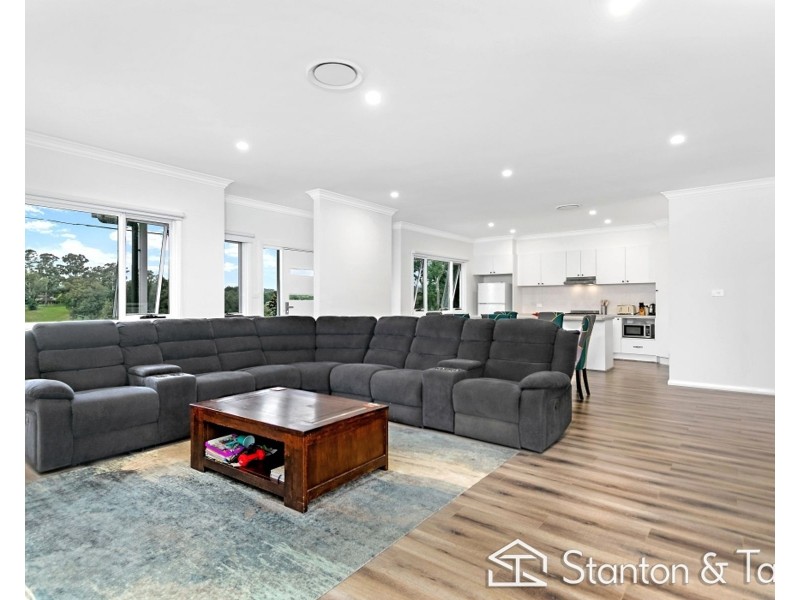 157 River Road, Leonay NSW 2750