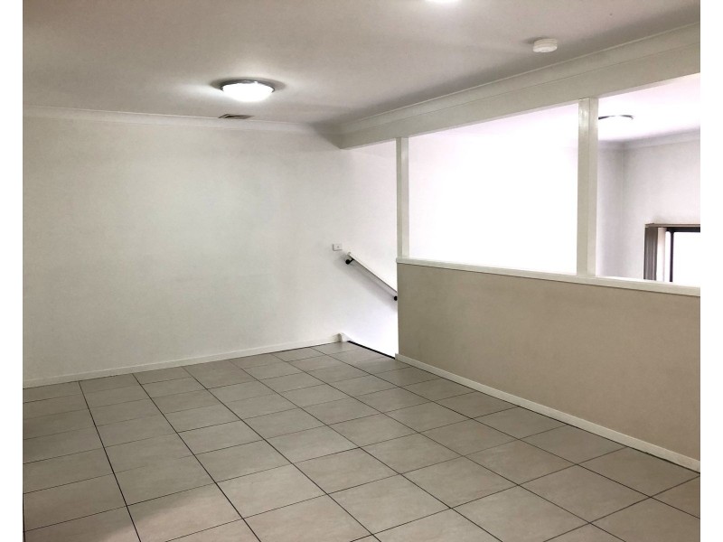 6/84 Woodlands Drive, Glenmore Park NSW 2745