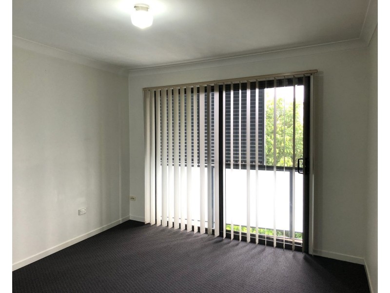 6/84 Woodlands Drive, Glenmore Park NSW 2745