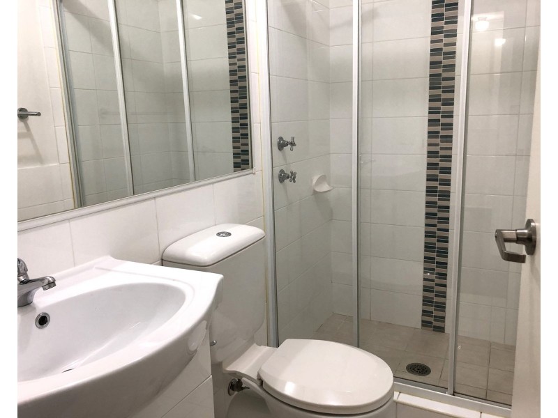 6/84 Woodlands Drive, Glenmore Park NSW 2745