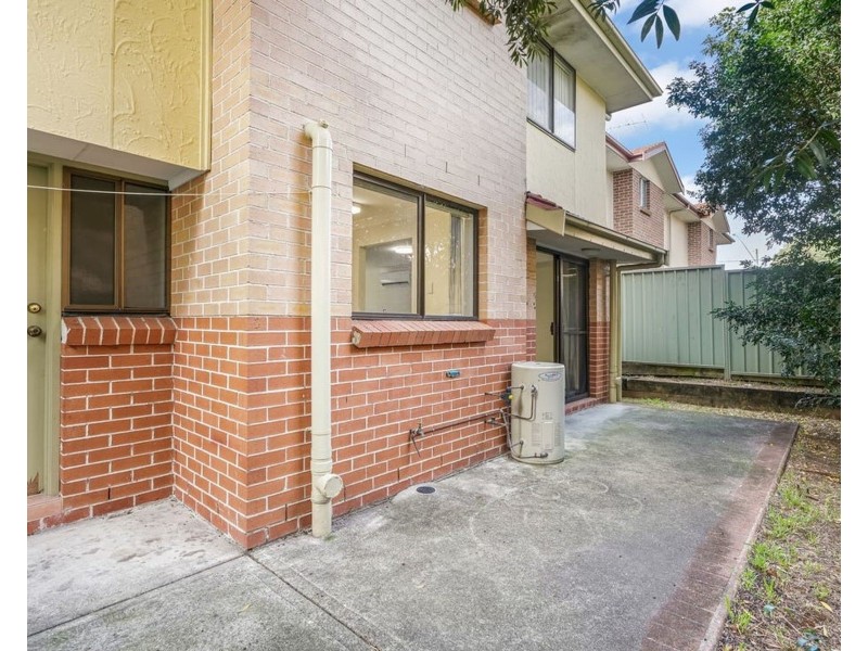 4/29-35 Bringelly Road, Kingswood NSW 2747