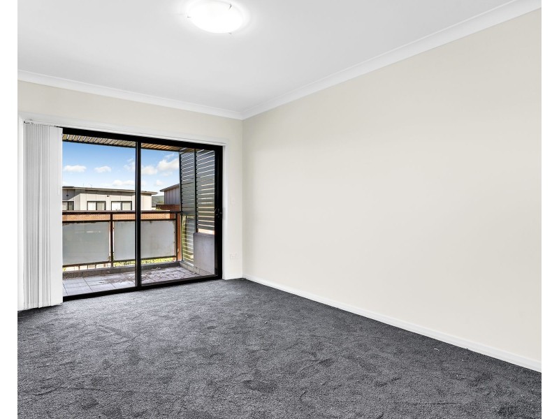6/1 Glenmore Ridge Drive, Glenmore Park NSW 2745