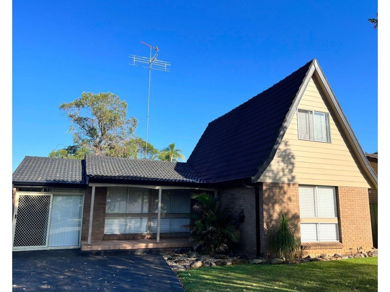9 Lowanna Drive, South Penrith NSW 2750