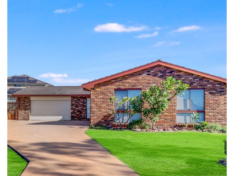 11 Westmoor Grove, Werrington Downs NSW 2747