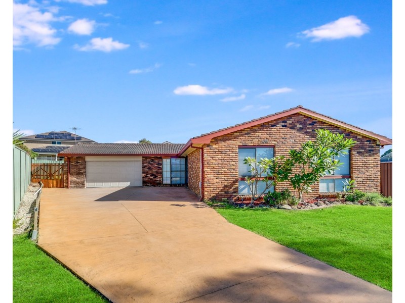 11 Westmoor Grove, Werrington Downs NSW 2747