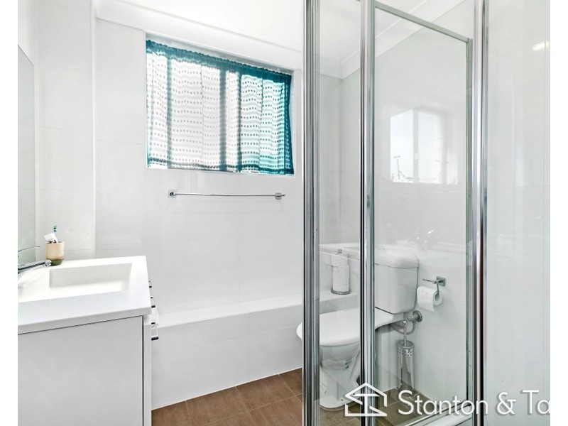 2/191 Derby Street, Penrith NSW 2750