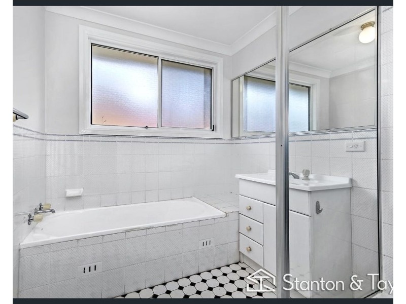 3/6 College Street, Cambridge Park NSW 2747