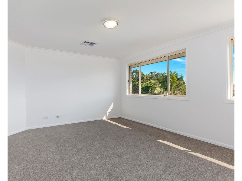 4 Turnberry Crescent, Glenmore Park NSW 2745