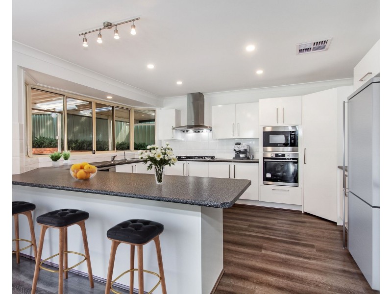 4 Turnberry Crescent, Glenmore Park NSW 2745