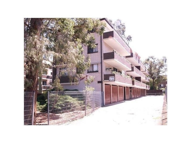 6/215 Derby Street, Penrith NSW 2750