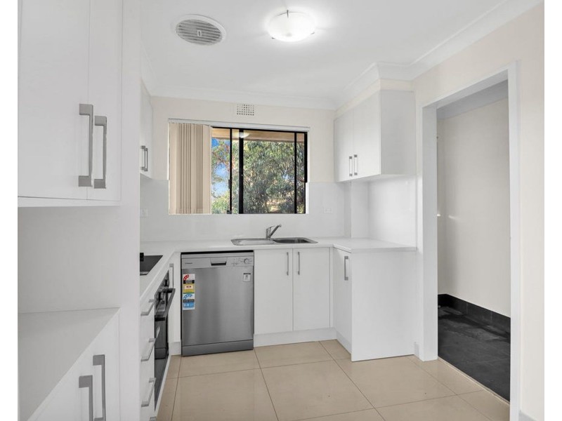 6/215 Derby Street, Penrith NSW 2750