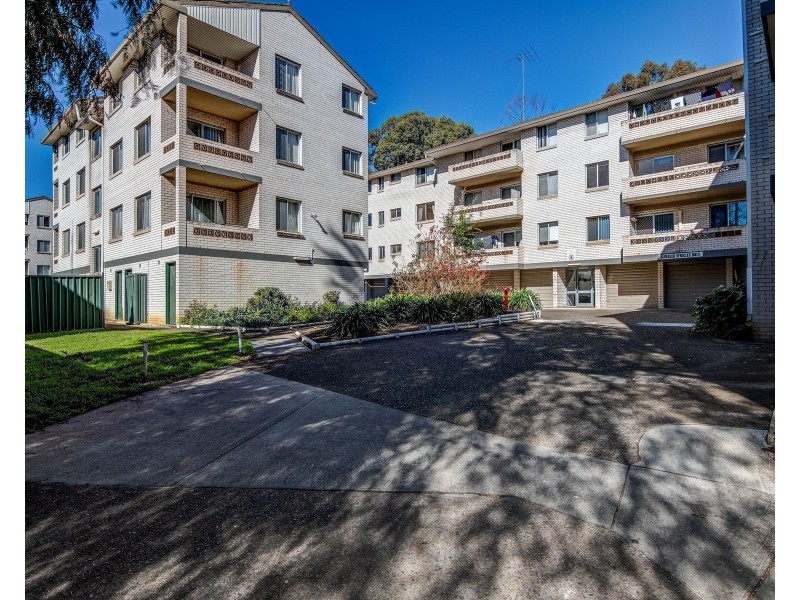 17/132 Lethbridge Street, Penrith NSW 2750