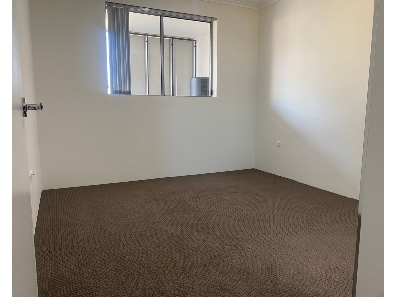 30/4 Colless Street, Penrith NSW 2750