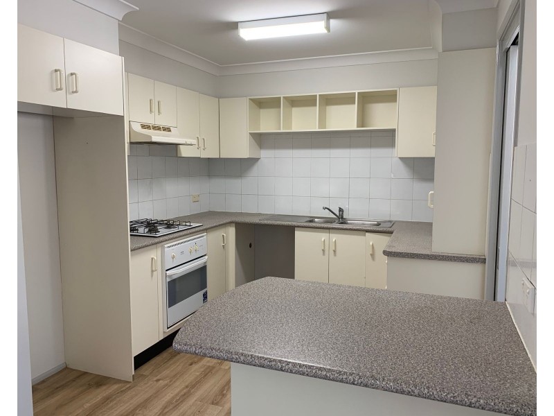 4/9-11 Thurston Street, Penrith NSW 2750