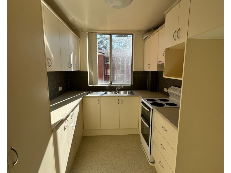 6/175 Derby Street, Penrith NSW 2750