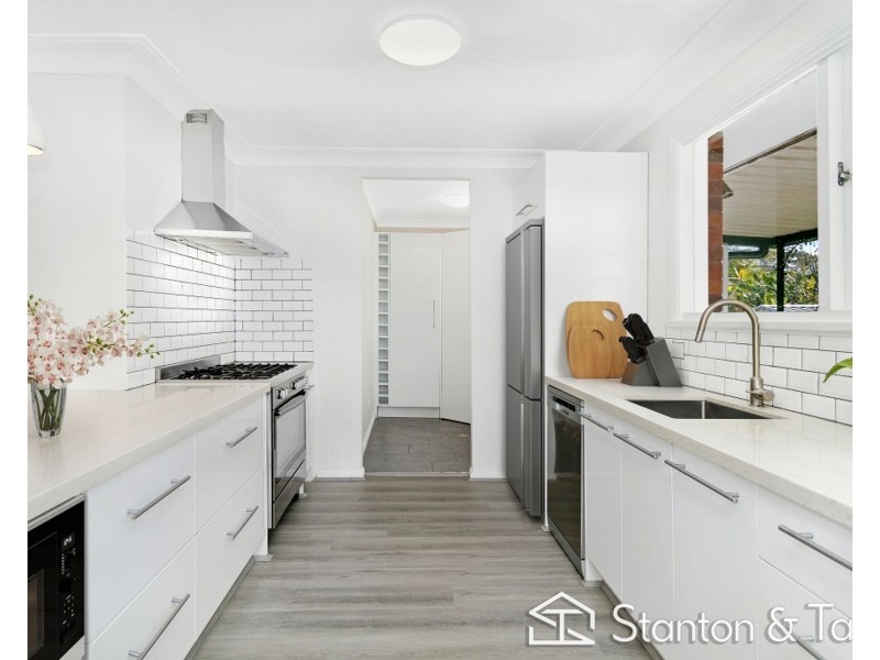 4 Springfield Place, Penrith NSW 2750