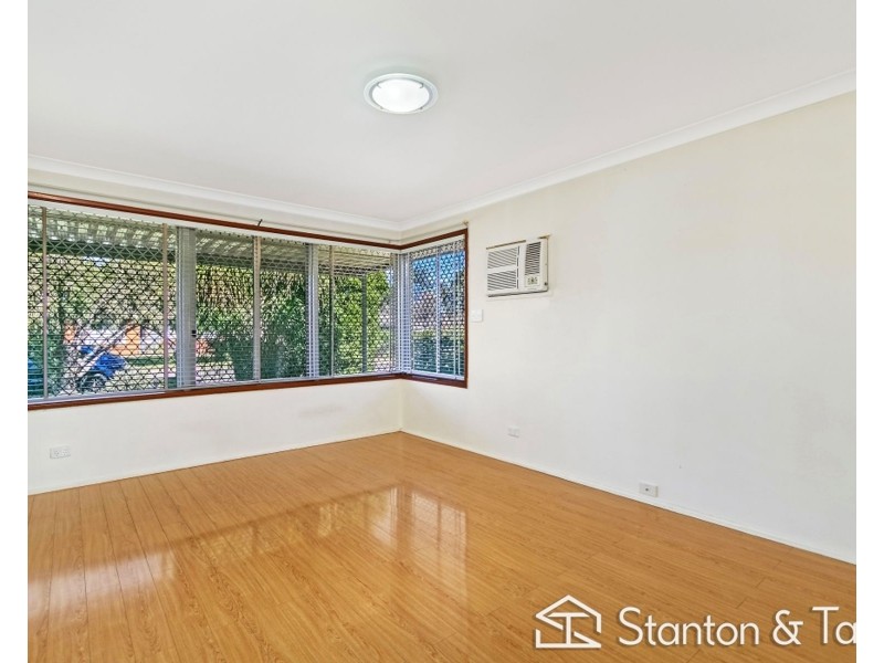 43 Chesterfield Road, South Penrith NSW 2750