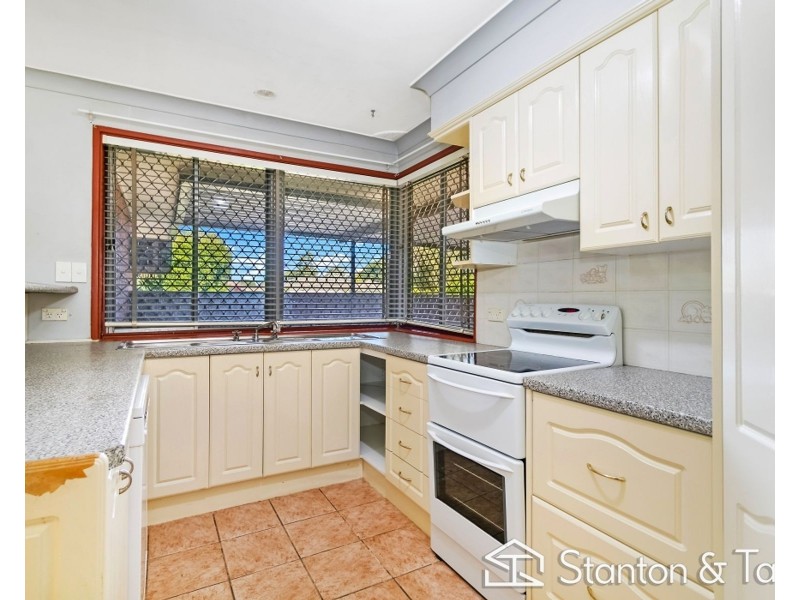 43 Chesterfield Road, South Penrith NSW 2750