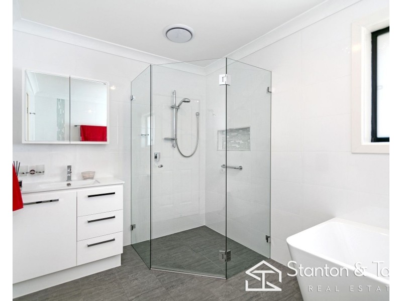 4/29 Pembroke Street, Cambridge Park NSW 2747