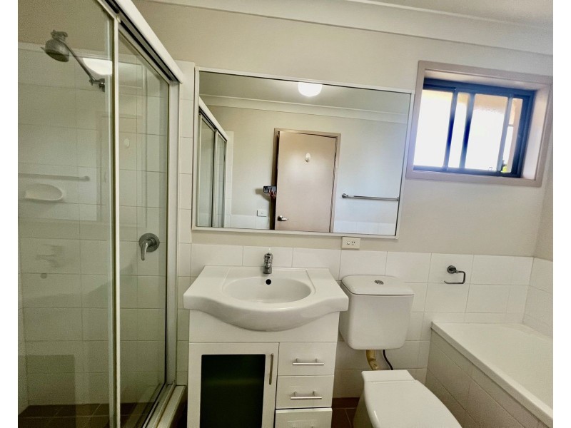 2/32 Luttrell Street, Glenmore Park NSW 2745