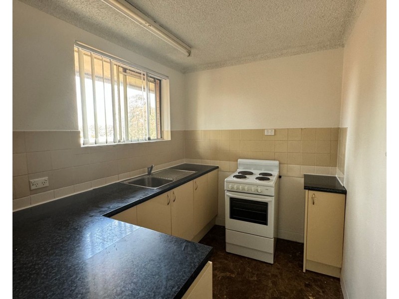 8/17 Santley Crescent, Kingswood NSW 2747