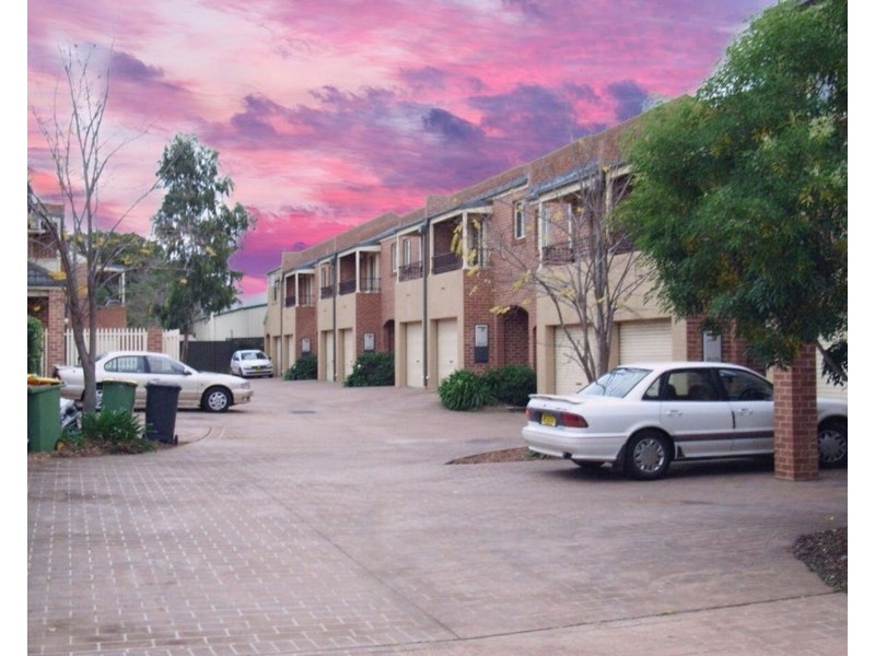 13/7-9 Bringelly Road, Kingswood NSW 2340