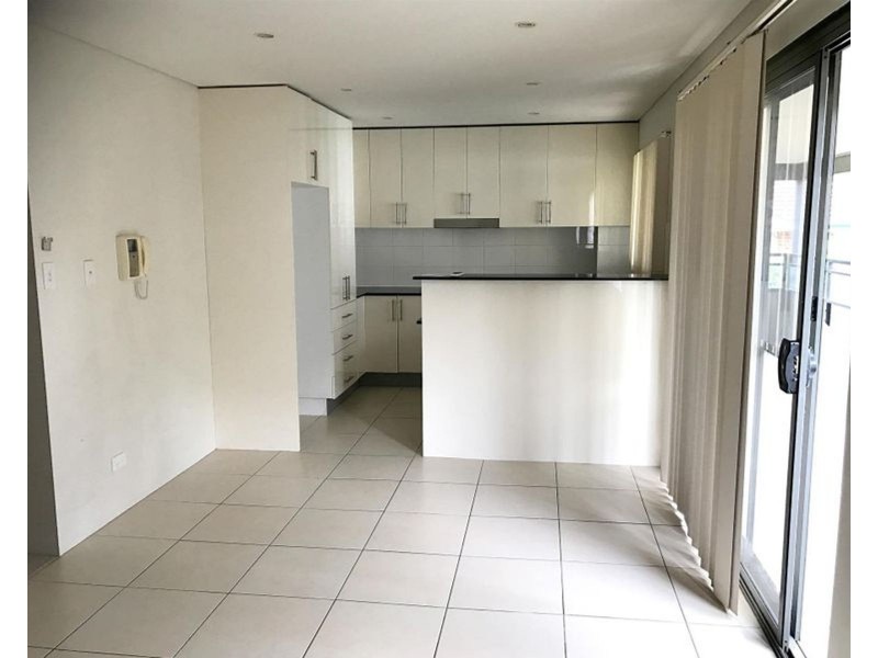 21/7-9 Regentville Road, Penrith NSW 2750