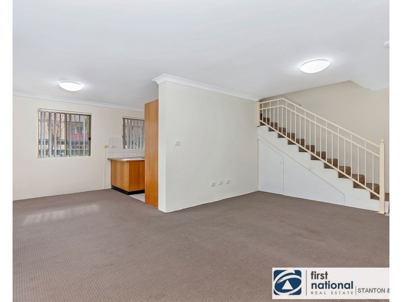 2/10-12 Dent Street, Jamisontown NSW 2750
