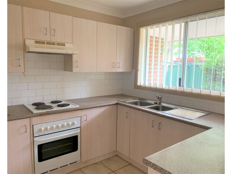 8/25 Barber Avenue, Penrith NSW 2750