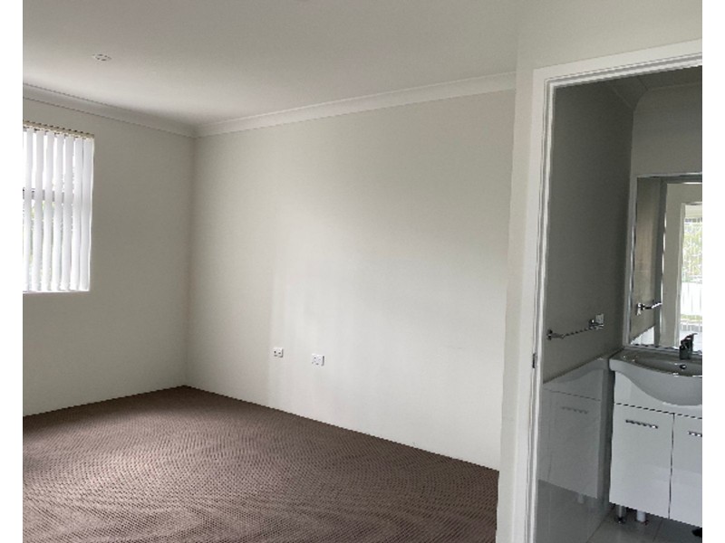 11/4 Colless Street, Penrith NSW 2750