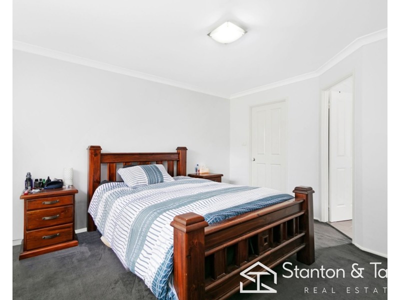 4 Hillside Circuit, Cranebrook NSW 2749