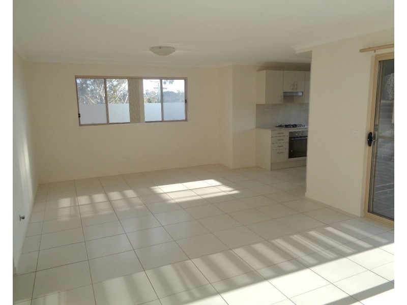 27/8 Colless Street, Penrith NSW 2750