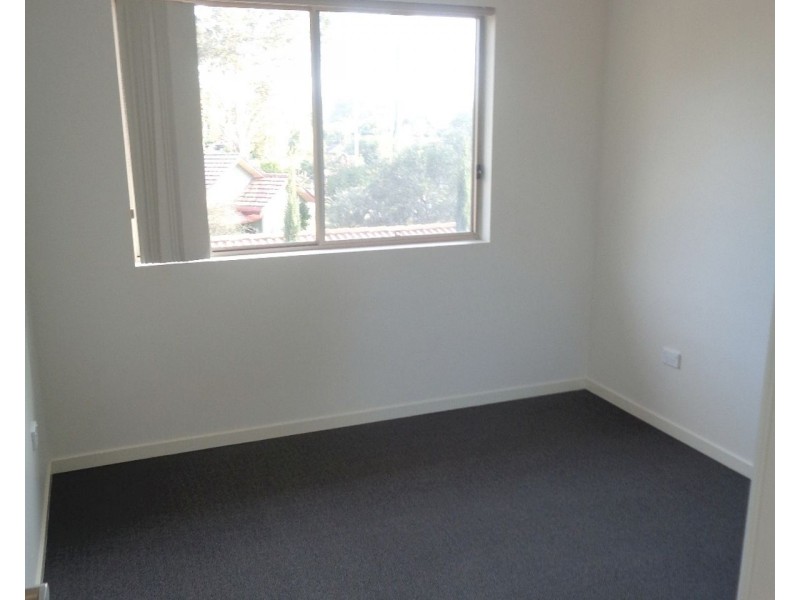 27/8 Colless Street, Penrith NSW 2750