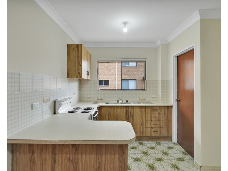 4/9 Hemmings Street, Penrith NSW 2750