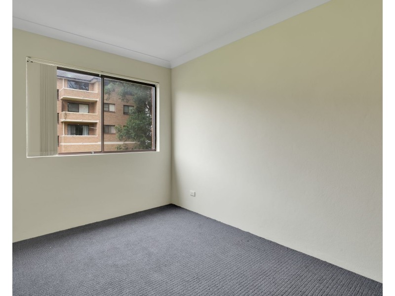 4/9 Hemmings Street, Penrith NSW 2750