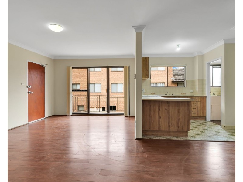 4/9 Hemmings Street, Penrith NSW 2750