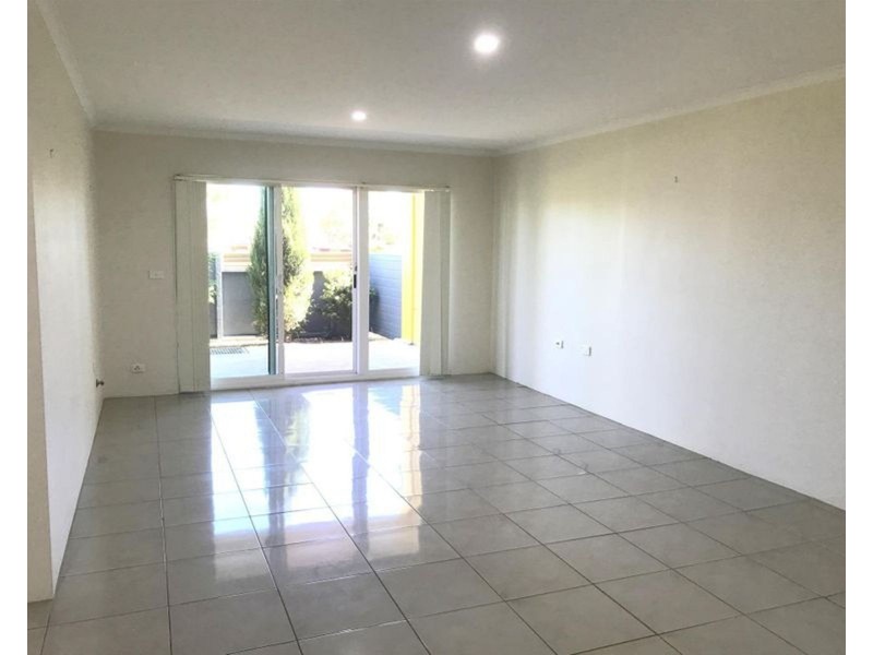 8/46 Mulgoa Road, Penrith NSW 2750