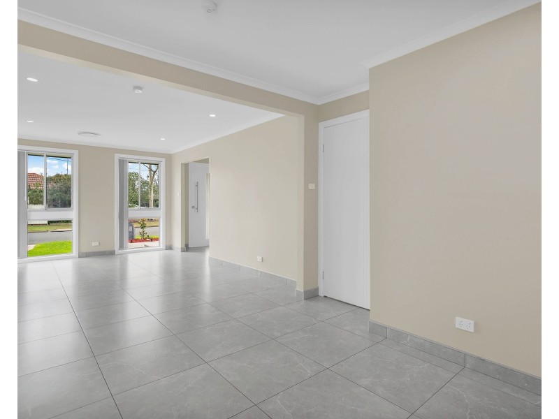 87 Willoring Crescent, Jamisontown NSW 2750