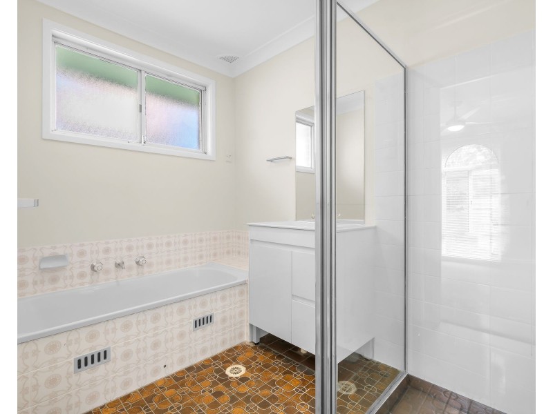 21 Schoolhouse Road, Regentville NSW 2745