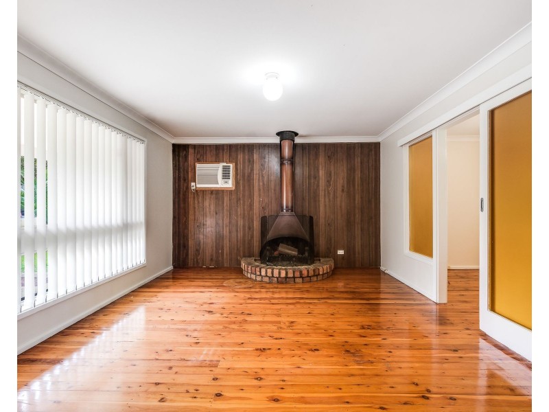 24 Rugby Street, Cambridge Park NSW 2747