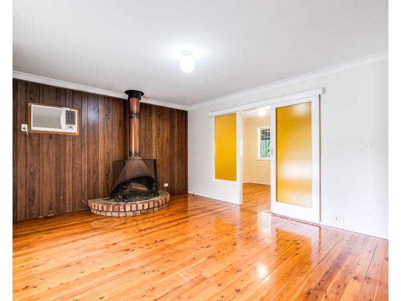 24 Rugby Street, Cambridge Park NSW 2747