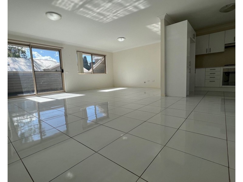 22/8 Colless Street, Penrith NSW 2750