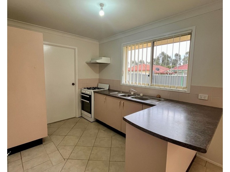 3 Lynx Place, Cranebrook NSW 2749