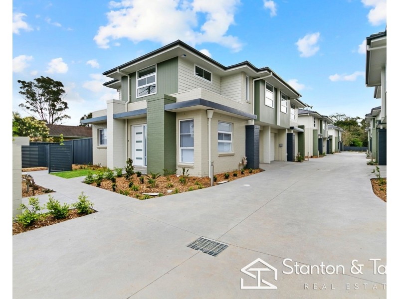 2/9 Gibson Avenue, Werrington NSW 2747