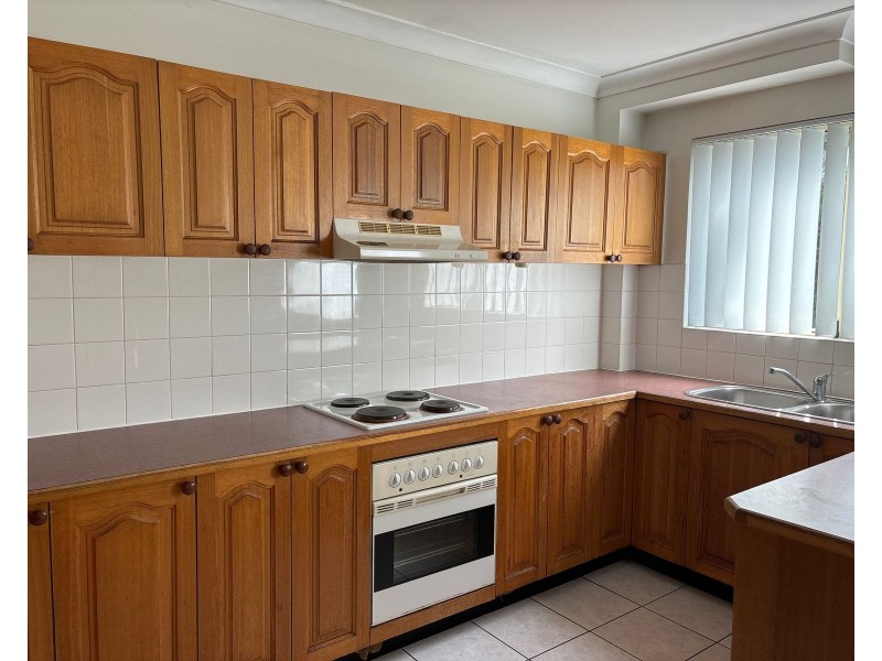 4/10-12 Dent Street, Penrith NSW 2750